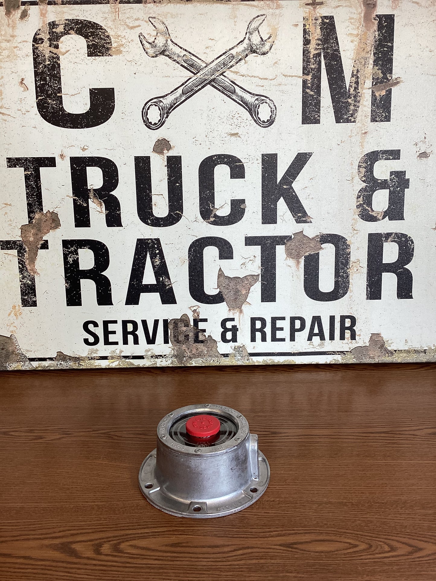 6 Hole Hub Cap