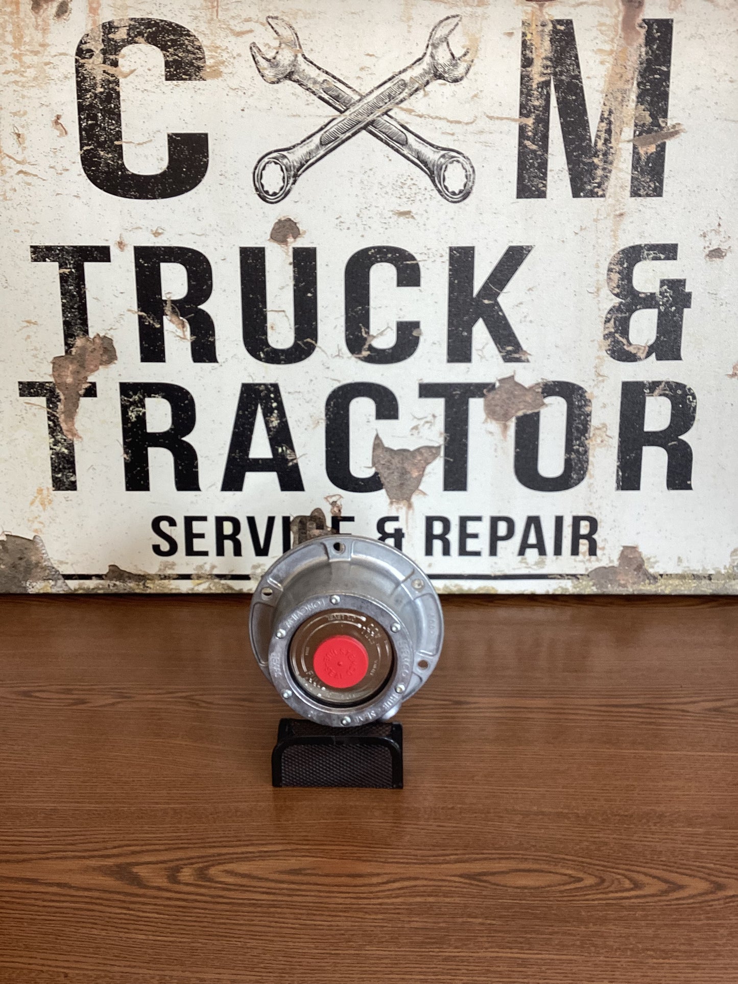 6 Hole Hub Cap